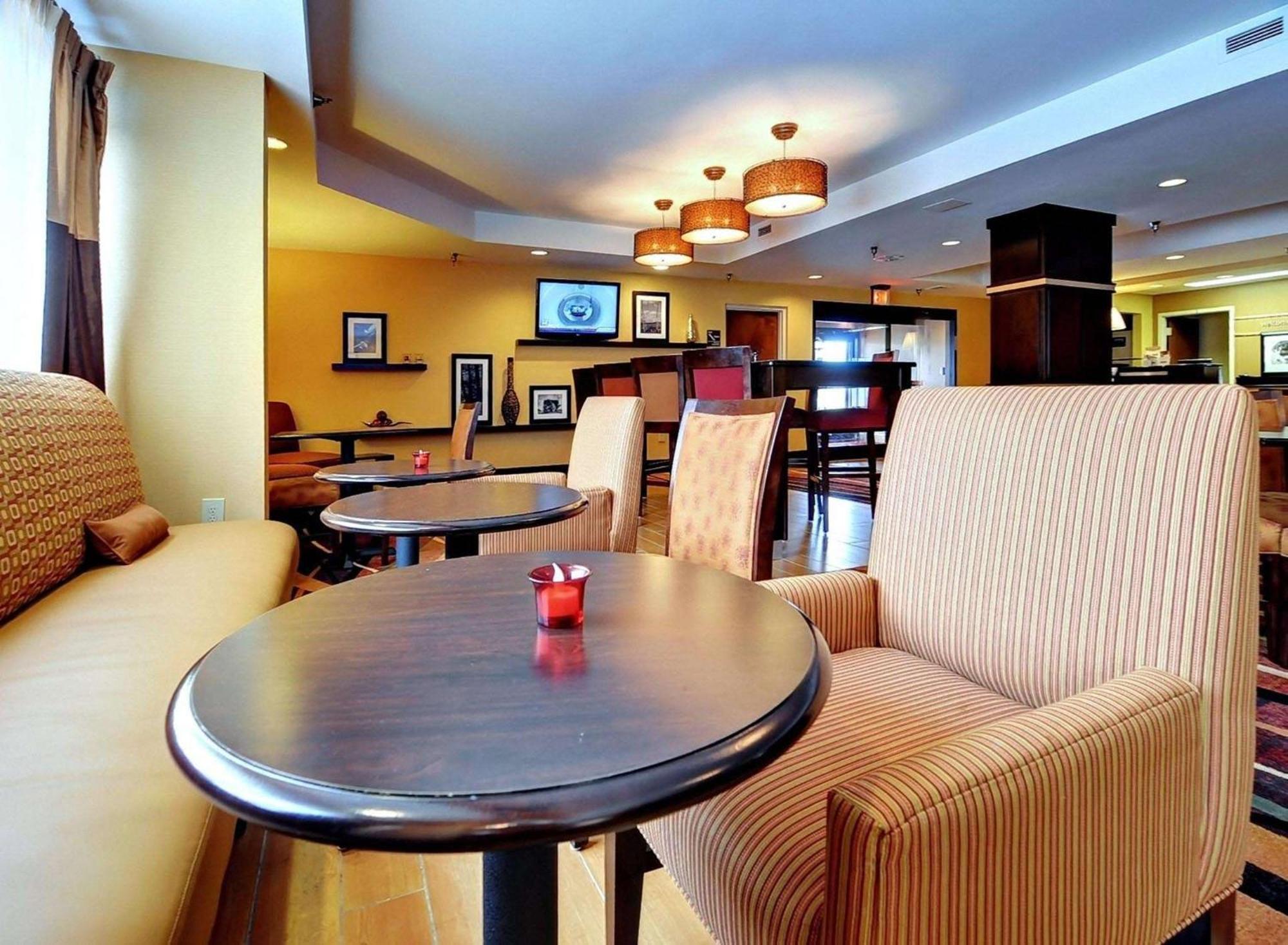 Hampton Inn Eden Eksteriør bilde